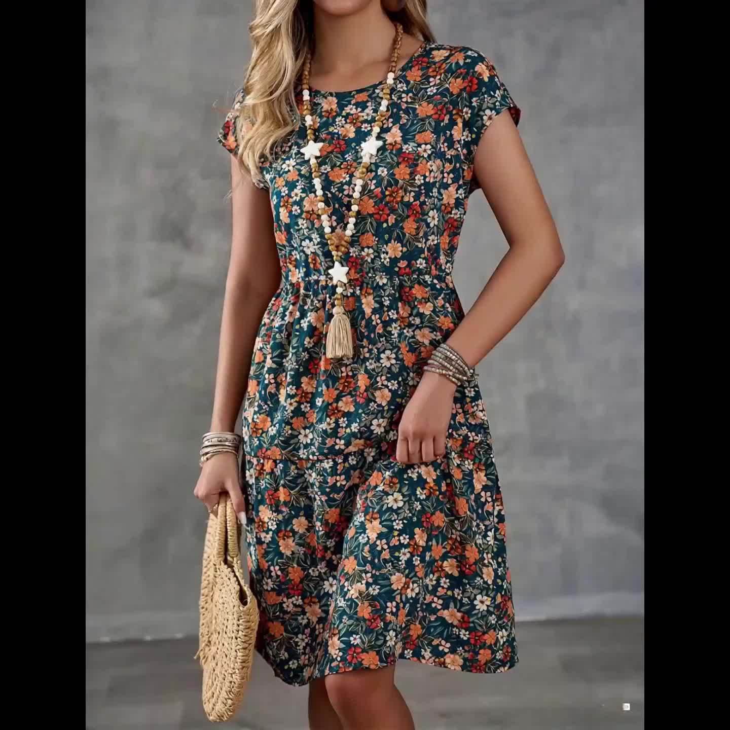 Damen Sommerkleid im Blumenmuster – Freizeit & Urlaub, Kurzarm, Knielang, A-Linie