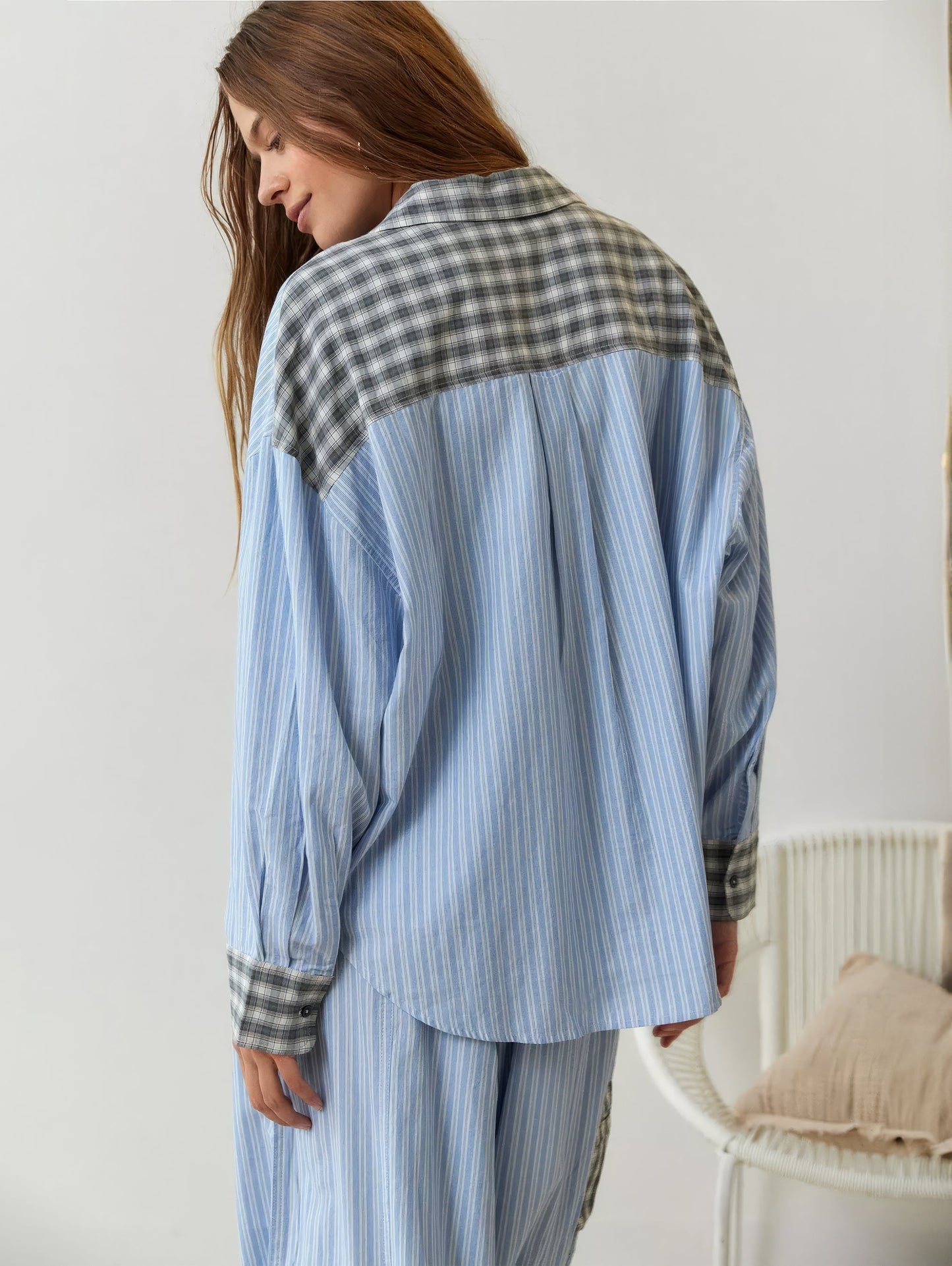 Dame Pyjamasæt i oversize-stil – Moderne fritids- og nattøj med ternede detaljer