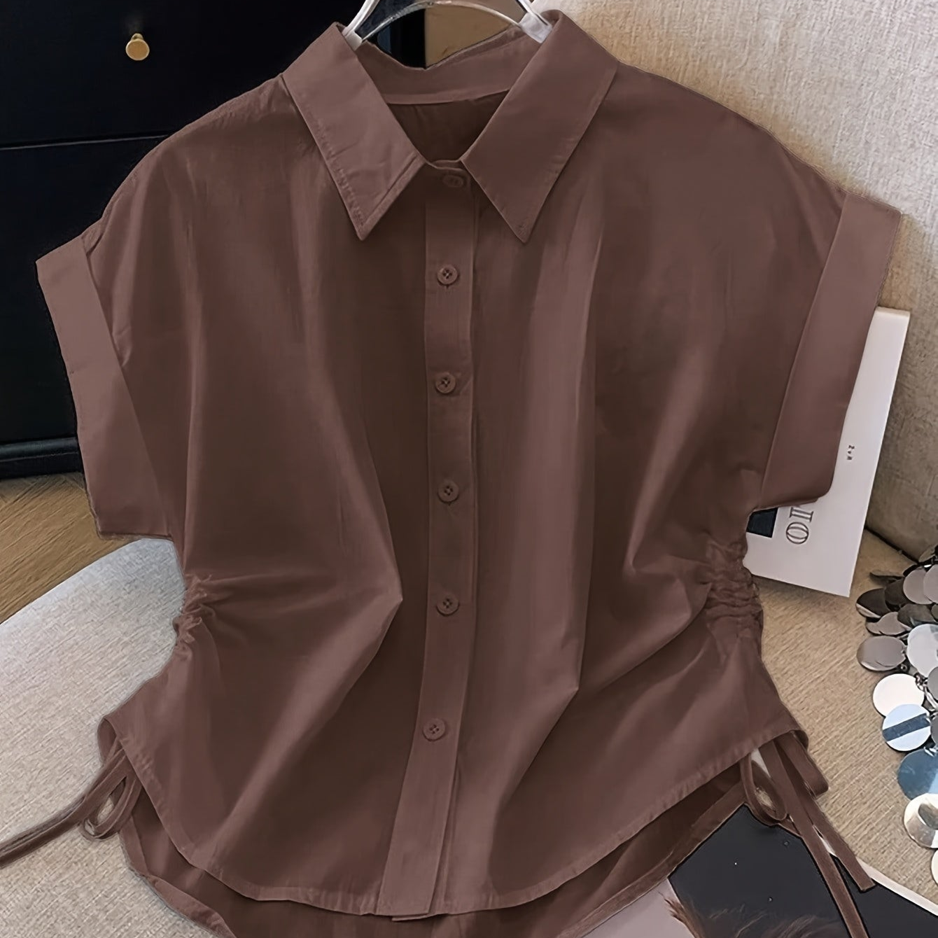 Damen Kurzarm Hemdbluse mit Kordelzug und modernem Schnitt – Business & Freizeit
