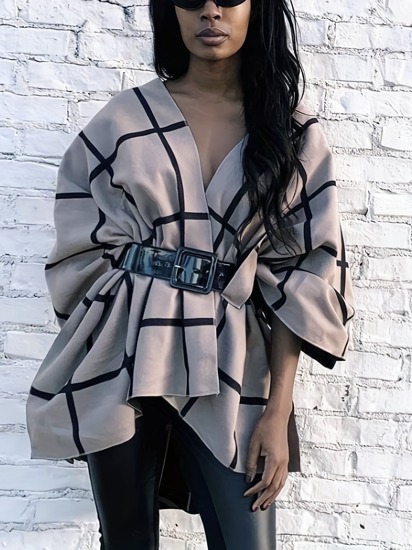 Poncho mit Karomuster und Bindegürtel, Beige Schwarz