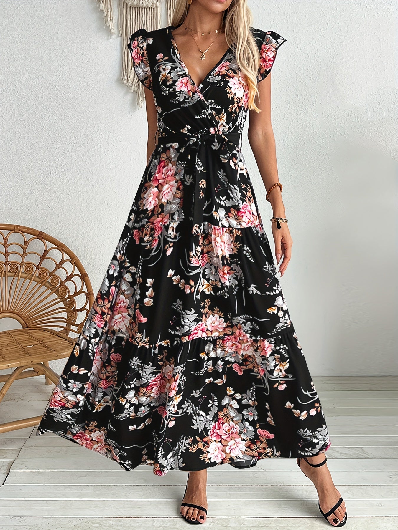 Damen Maxikleid im Boho-Stil mit Blumenmuster und Taillengürtel – Perfekt für Urlaub & Sommer
