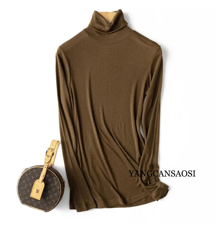 Damelangærmet bluse med rund hals / rullekrave, basic-top i ensfarvet design