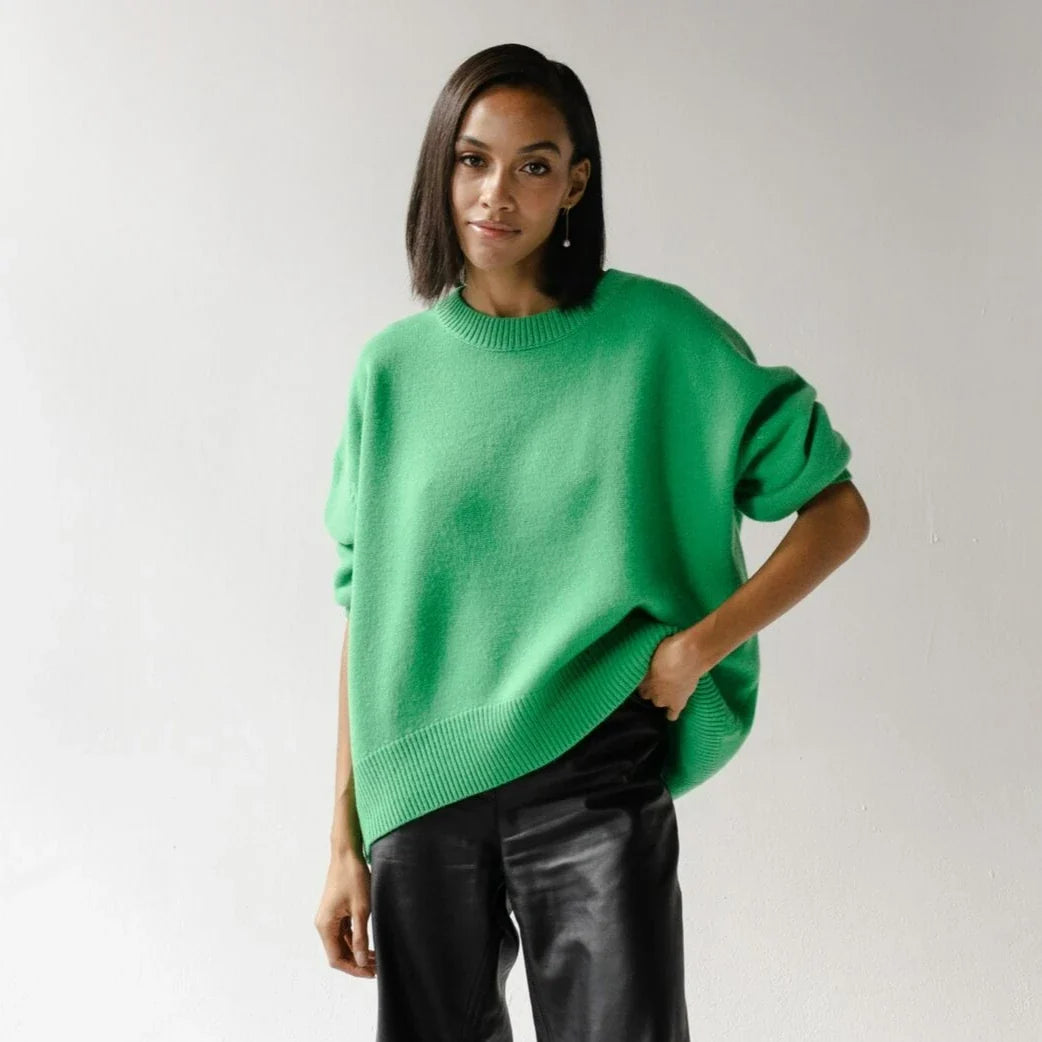 Damestrikpullover med rund hals, lange ærmer, oversize