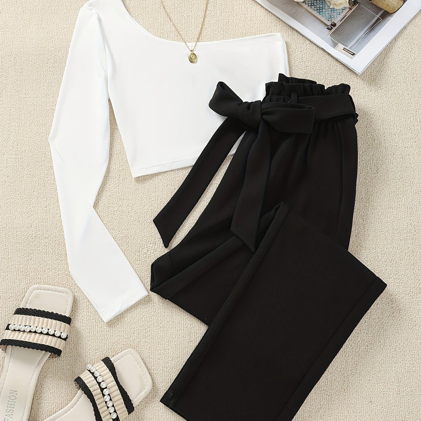 Blouse élégante femme à épaules dénudées & pantalon en tissu taille haute – Parfait pour le bureau et le quotidien