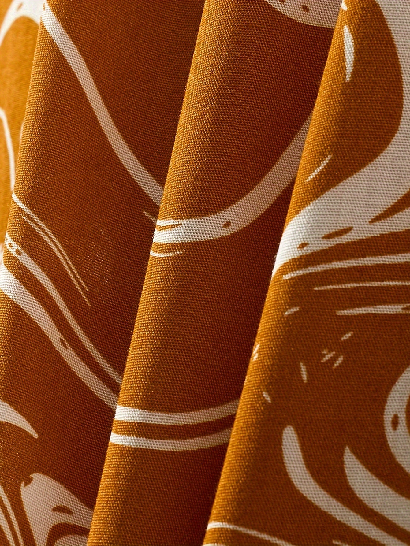 Herren Kurzarm-Resorthemd im modernen Marmor-Wirbel-Design – Freizeit & Sommermode