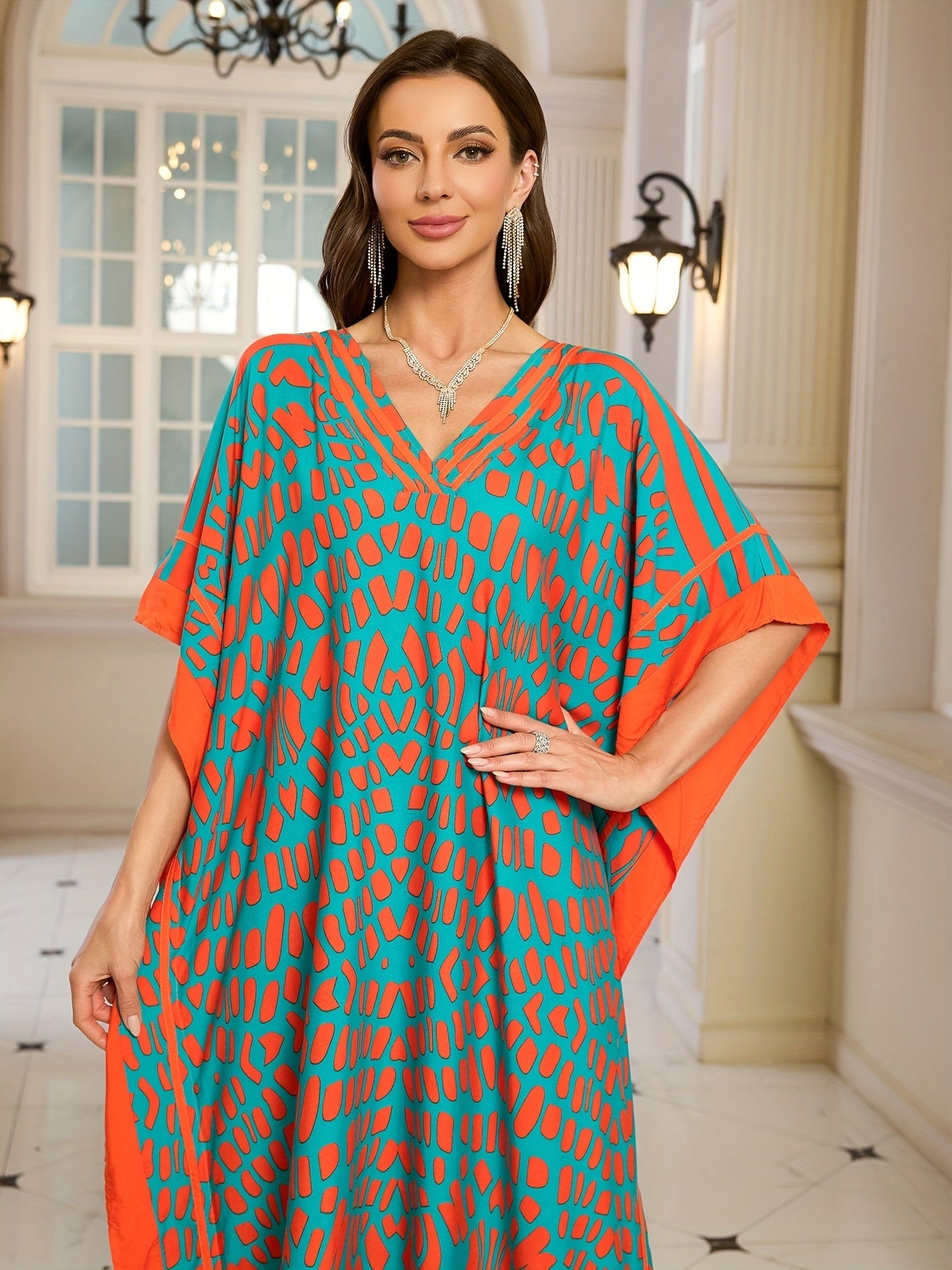 Damska boho kaftanowa sukienka maxi z dekoltem w serek – elegancka sukienka na lato i wakacje