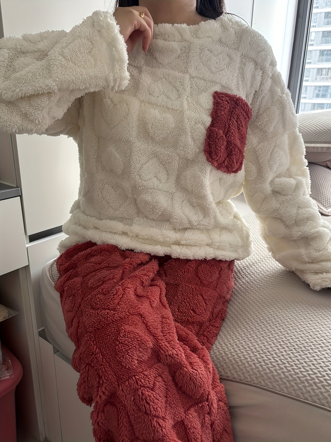 Pigiama coccoloso con motivo a cuori, morbido pigiama loungewear