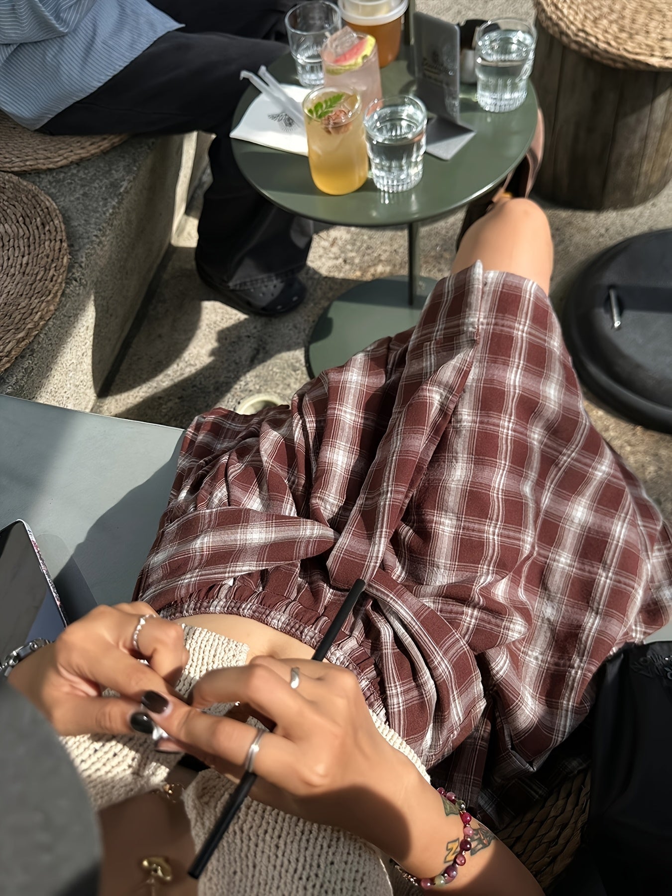 Gonna asimmetrica a quadri da donna in stile camicia per streetwear e tempo libero