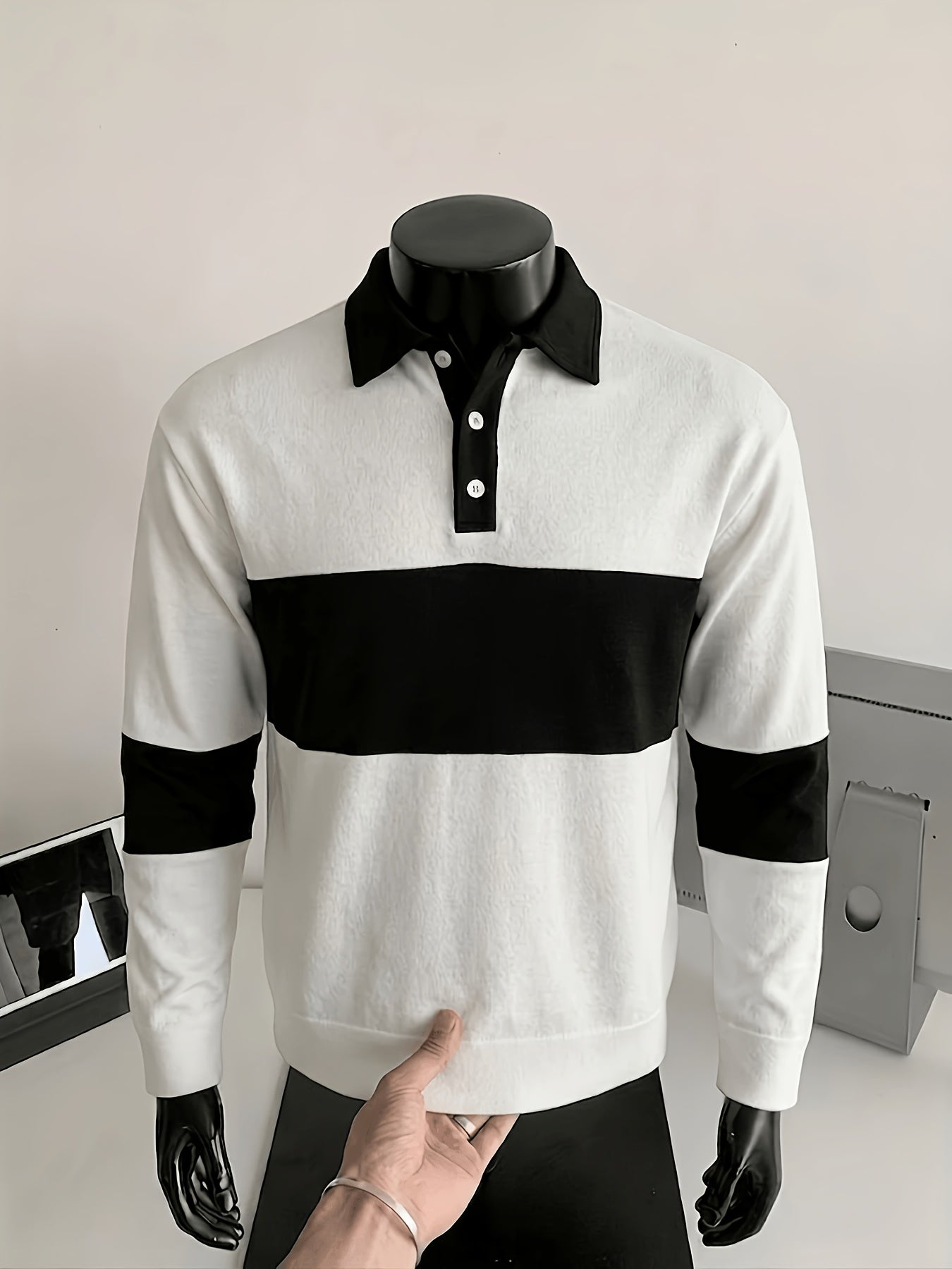Polo da uomo a maniche lunghe, a righe, con colletto