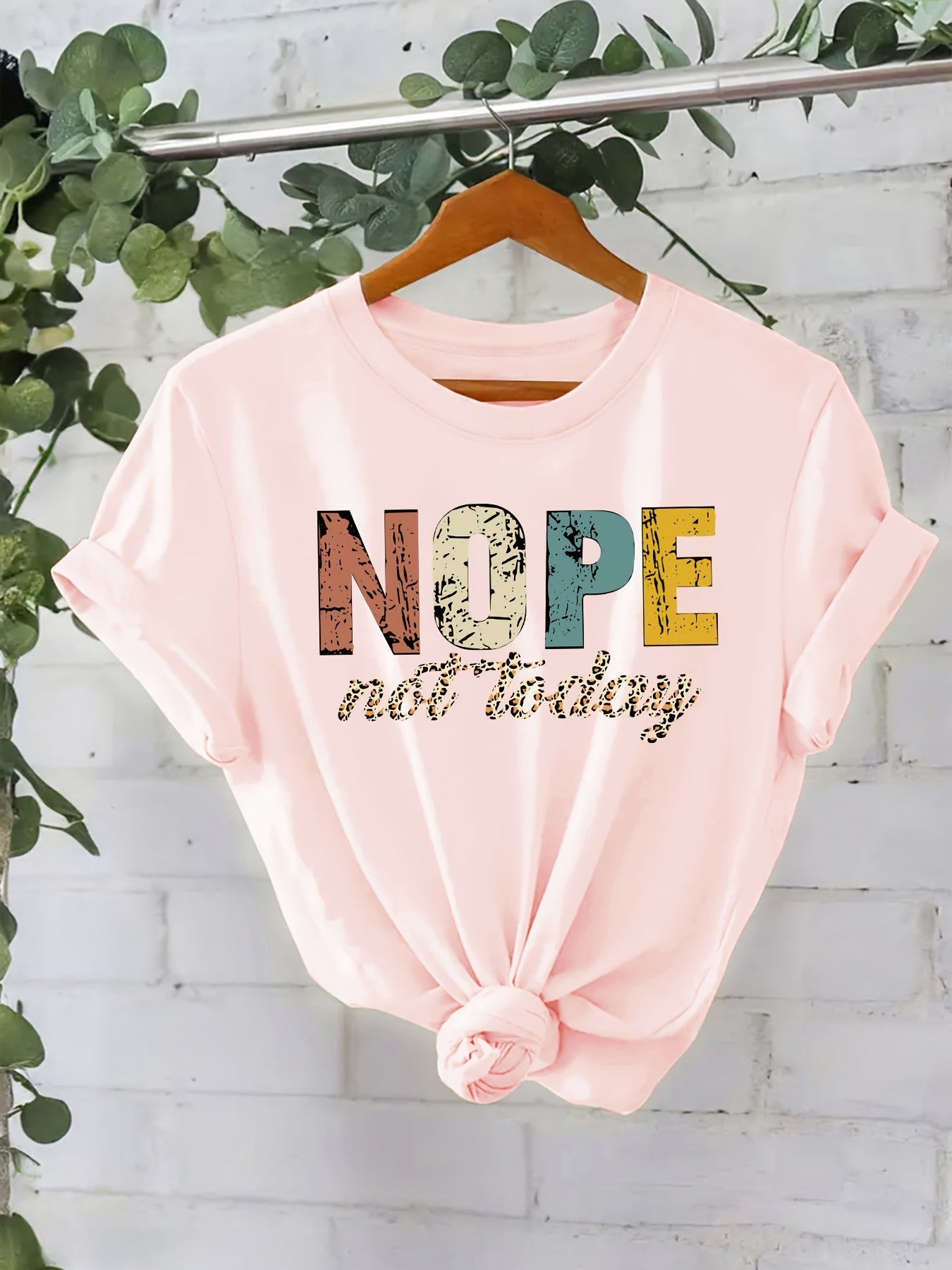 Damen Statement T-Shirt mit Spruch ‚NOPE not today‘ – Lässiges Freizeitshirt, Trendiges Motiv, Humorvoller Stil