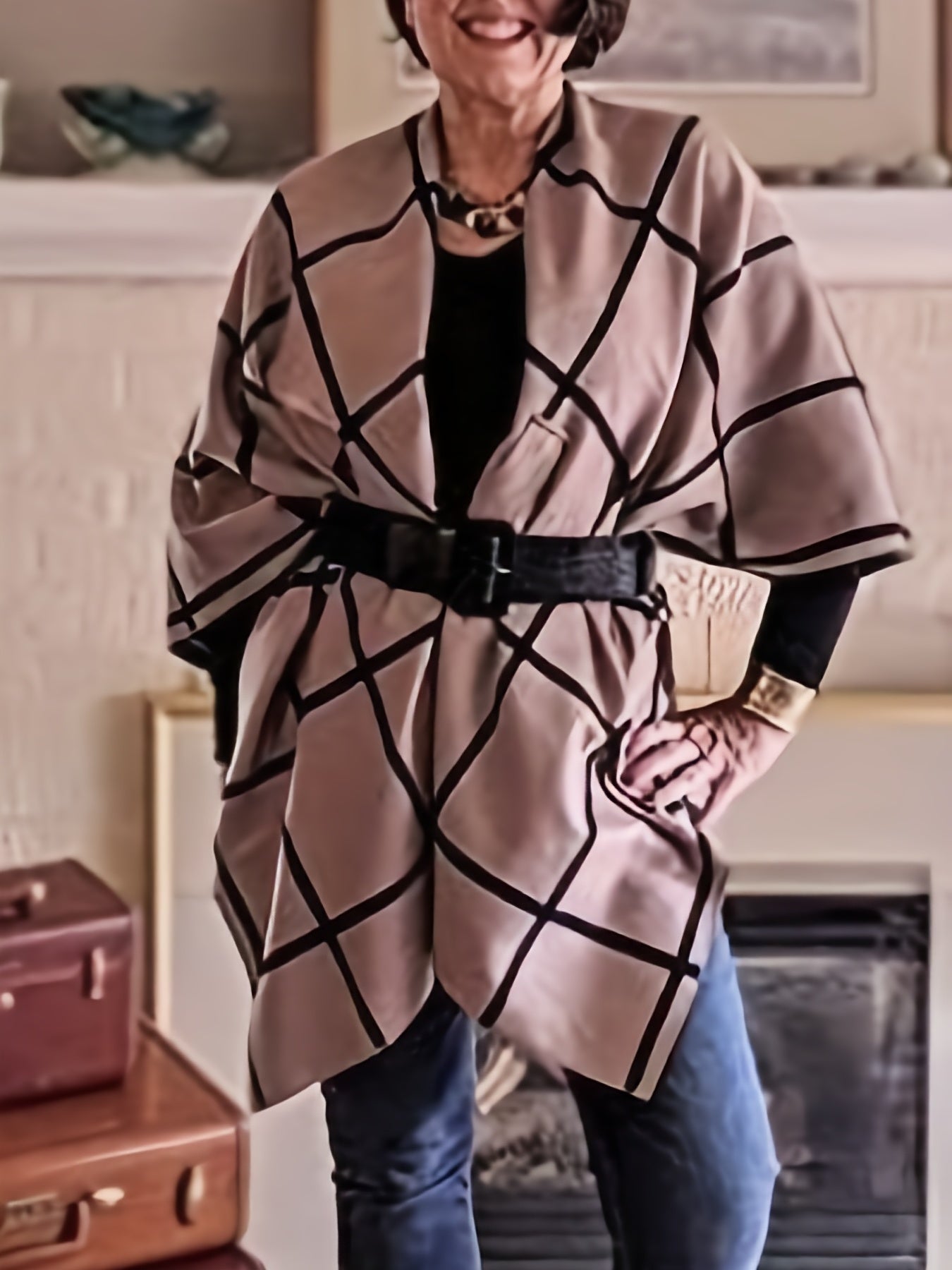 Poncho mit Karomuster und Bindegürtel, Beige Schwarz