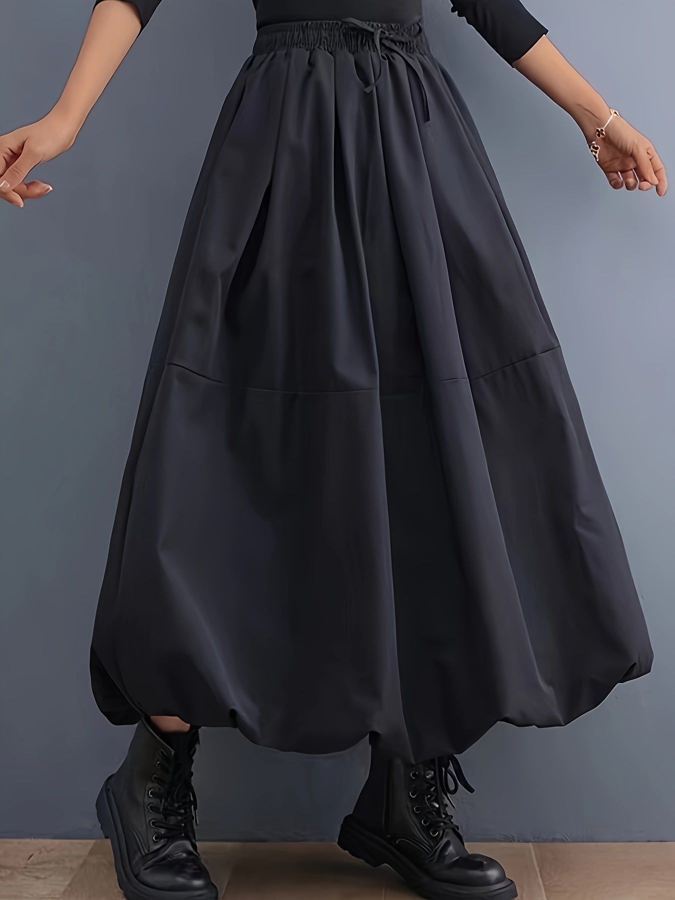 Damska spódnica maxi z szerokim krojem balonowym i kieszeniami – elegancki streetwear na wiosnę i lato