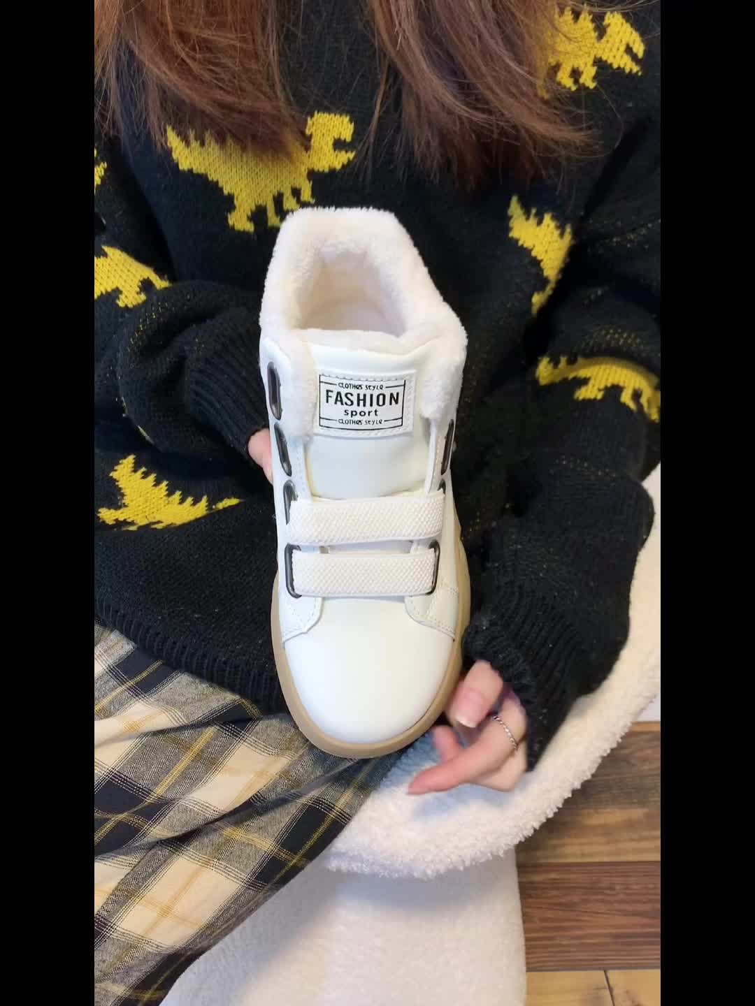 Dames wintersneakers, enkelhoog, warm gevoerd, plateauzool, klittenbandsluiting, zwart, wit, beige
