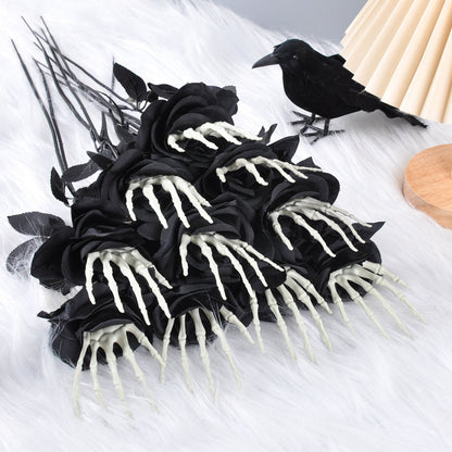 Decorazione di Halloween Rose artificiali con mano scheletro – Decorazione spaventosa per feste di Halloween