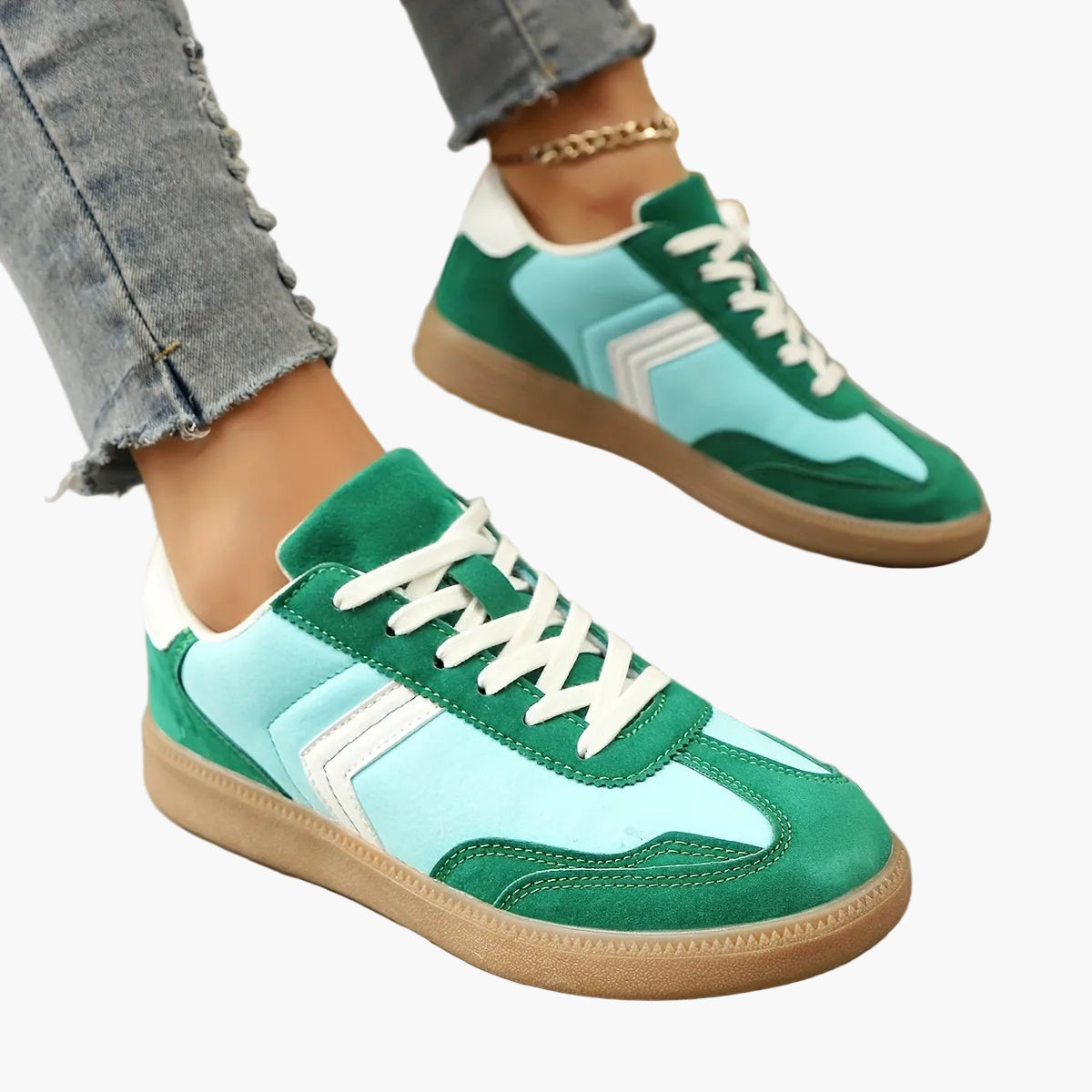 Damsneaker i retrostil med färgblockdesign för fritid och vardag
