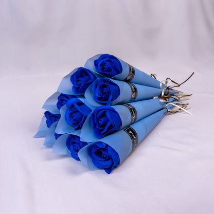 Eleganti rose regalo per donne – Rose decorative senza tempo in elegante cono regalo – Perfette per la Festa della Mamma, San Valentino e occasioni speciali