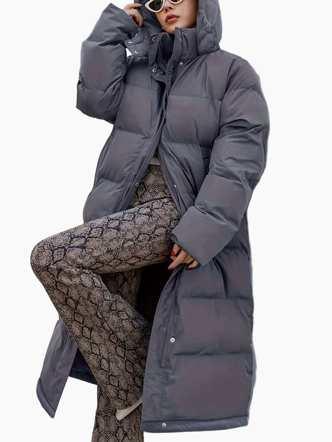 Abrigo acolchado largo de invierno para mujer elegante con capucha – Puff urbano moderno para días fríos