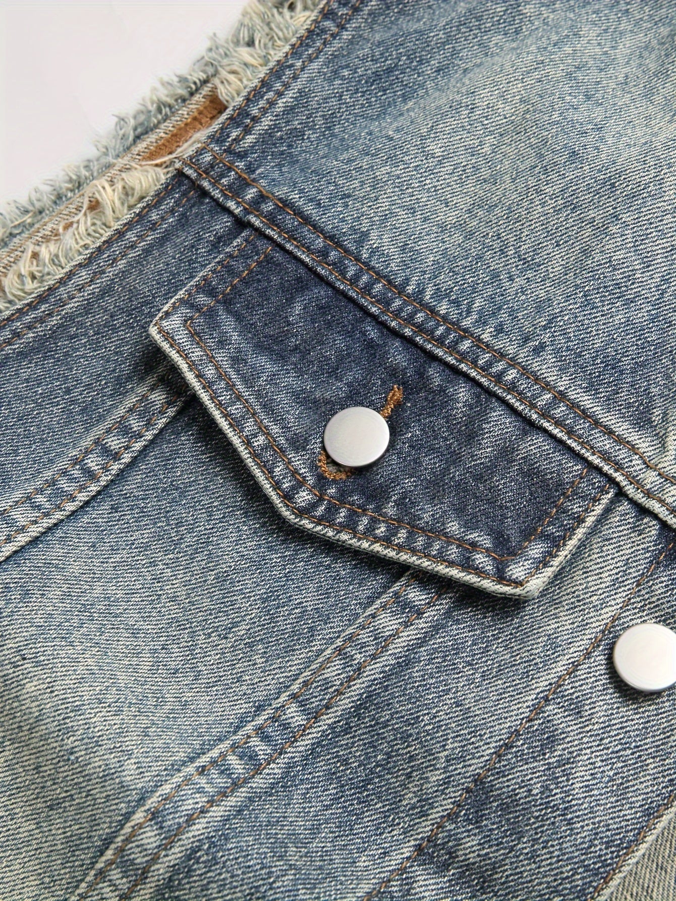 Gilet di jeans da uomo blu senza maniche effetto distressed