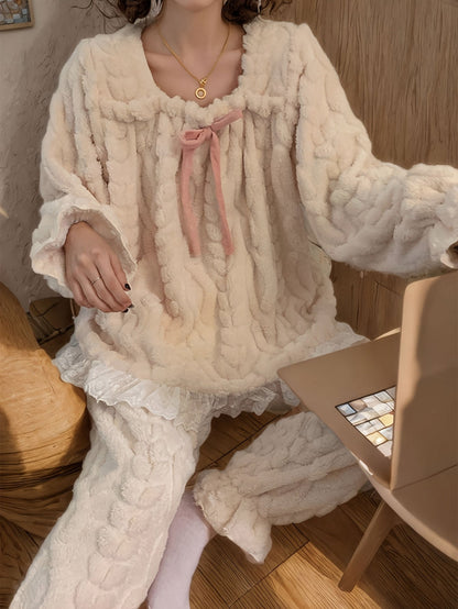 Damen Kuschel-Pyjama Set Hellbeige mit Rüschen und Schleife