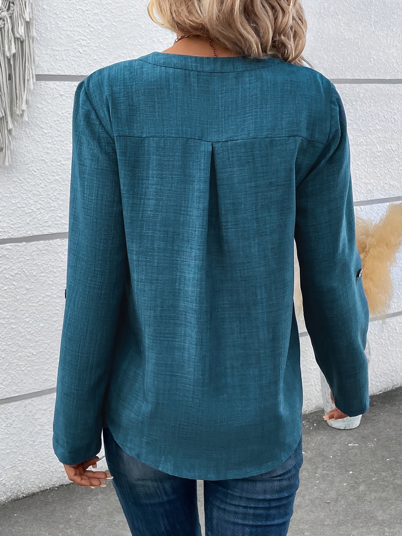 Damen Casual Bluse mit V-Ausschnitt und Knopfleiste – Eleganter Alltags- und Büro-Look
