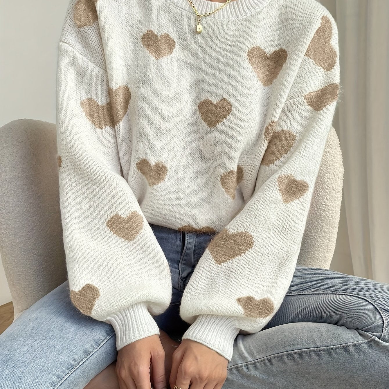 Maglione da donna lavorato a maglia, vestibilità morbida, motivo a cuore, girocollo, bianco e beige