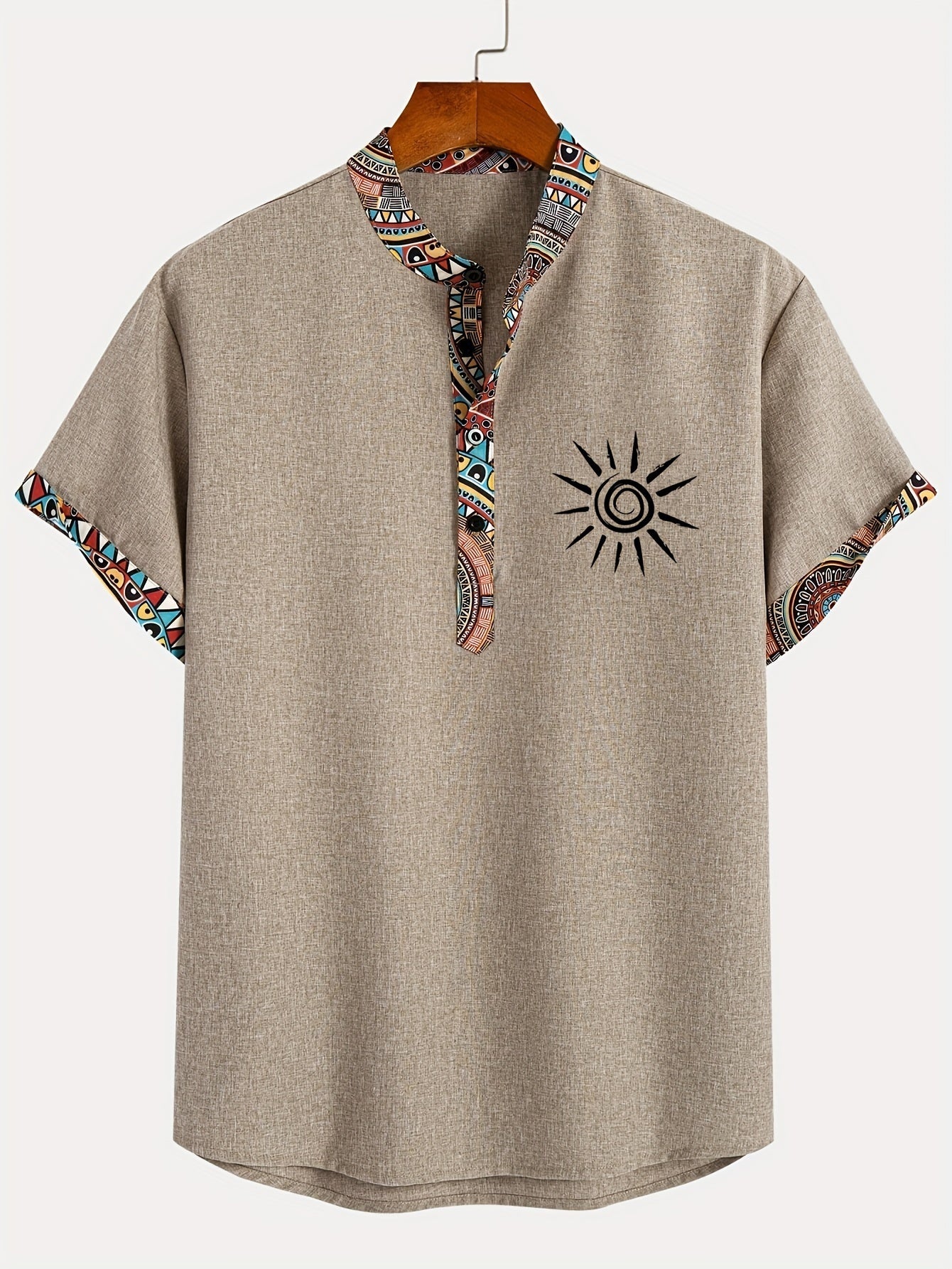Chemise décontractée homme à manches courtes style ethnique avec motif tribal et col en V