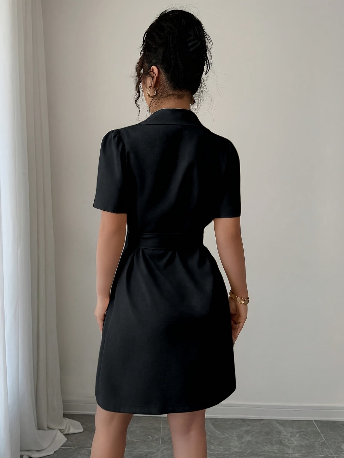 Abito blazer elegante da donna a maniche corte con cintura e doppia fila di bottoni – Business e occasioni