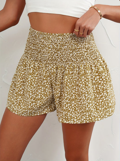 Dame sommershorts med blomsterprint og smock-midje – fritid og ferie