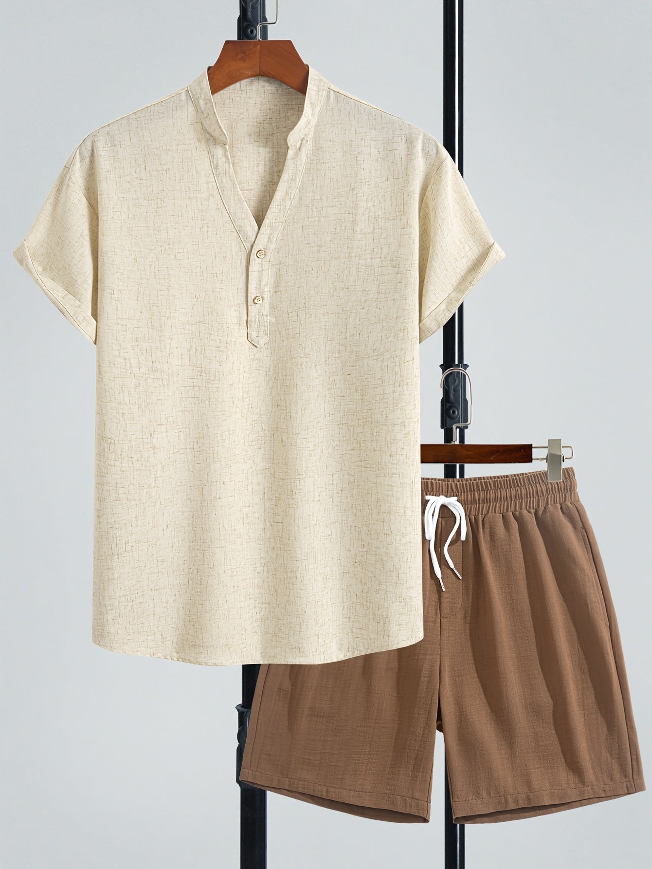 Herren Freizeit Zweiteiler Set Modern – Kurzarm Henley Shirt & Shorts für Sommer und Urlaub