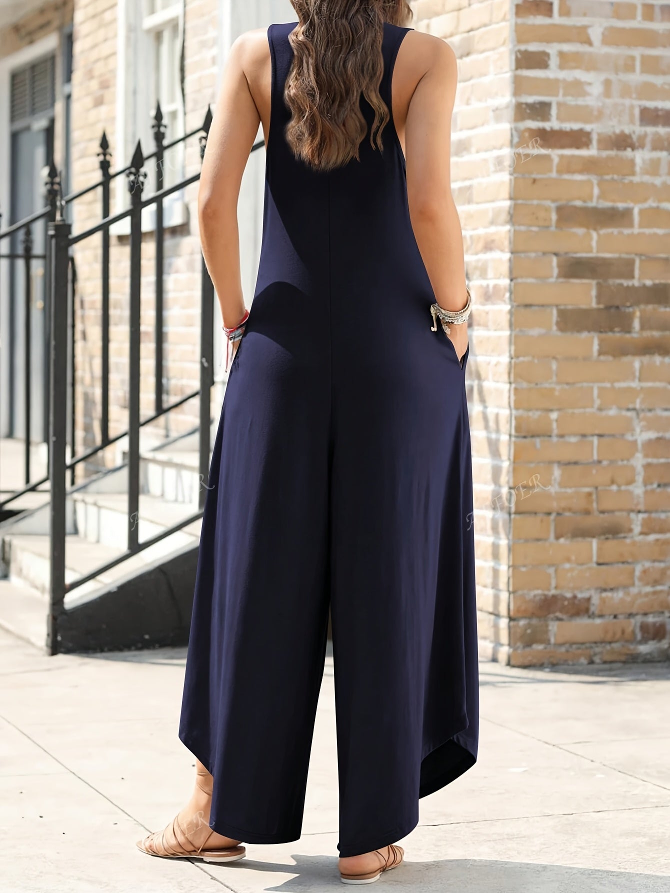 Mono ancho de mujer con escote en V y bolsillos – Mono veraniego casual para el día a día y vacaciones