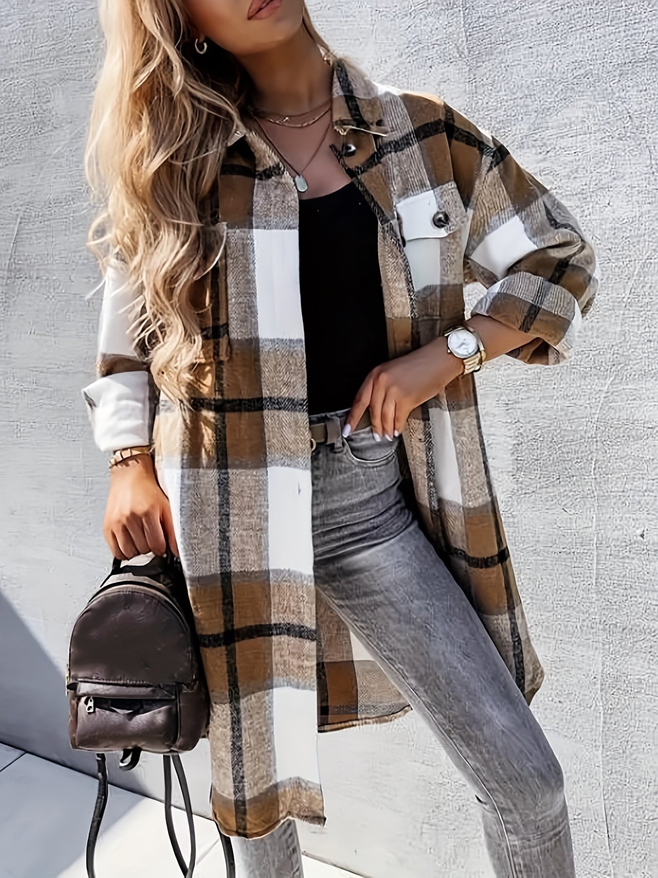Camicia overshirt lunga da donna a quadri in stile casual per primavera e autunno