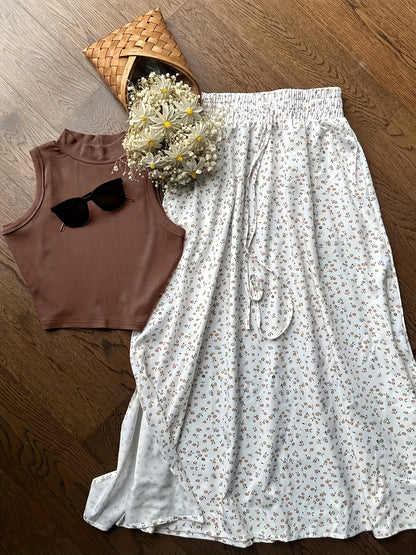 Top corto elegante senza maniche da donna con collo alto e gonna a fiori – Perfetto per primavera ed estate
