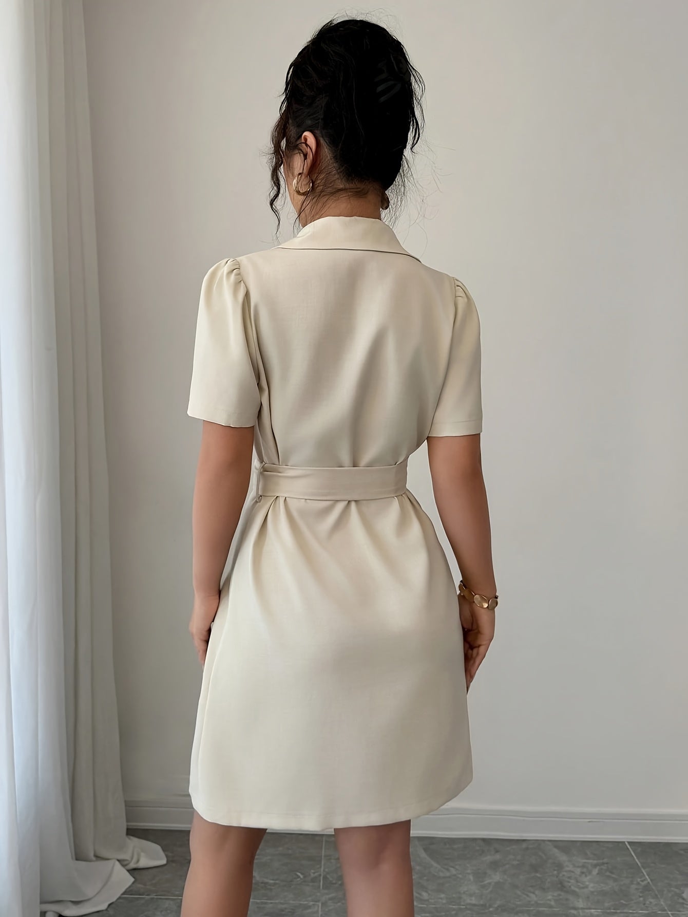Abito blazer elegante da donna a maniche corte con cintura e doppia fila di bottoni – Business e occasioni
