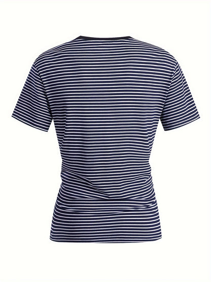 Męski T-shirt z klasycznymi paskami – krótki rękaw, nowoczesny i wszechstronny