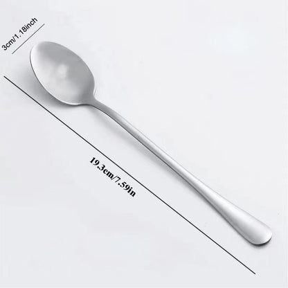 Cuillère à café personnalisée pour femmes – Cadeau pour maman, gravée avec « Cuillère à café de maman », accessoire élégant pour le petit-déjeuner et le plaisir