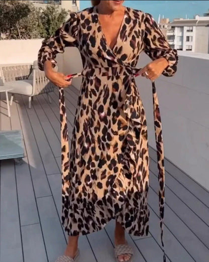 Julia – Sexy V-hals langarmjurk met luipaardprint