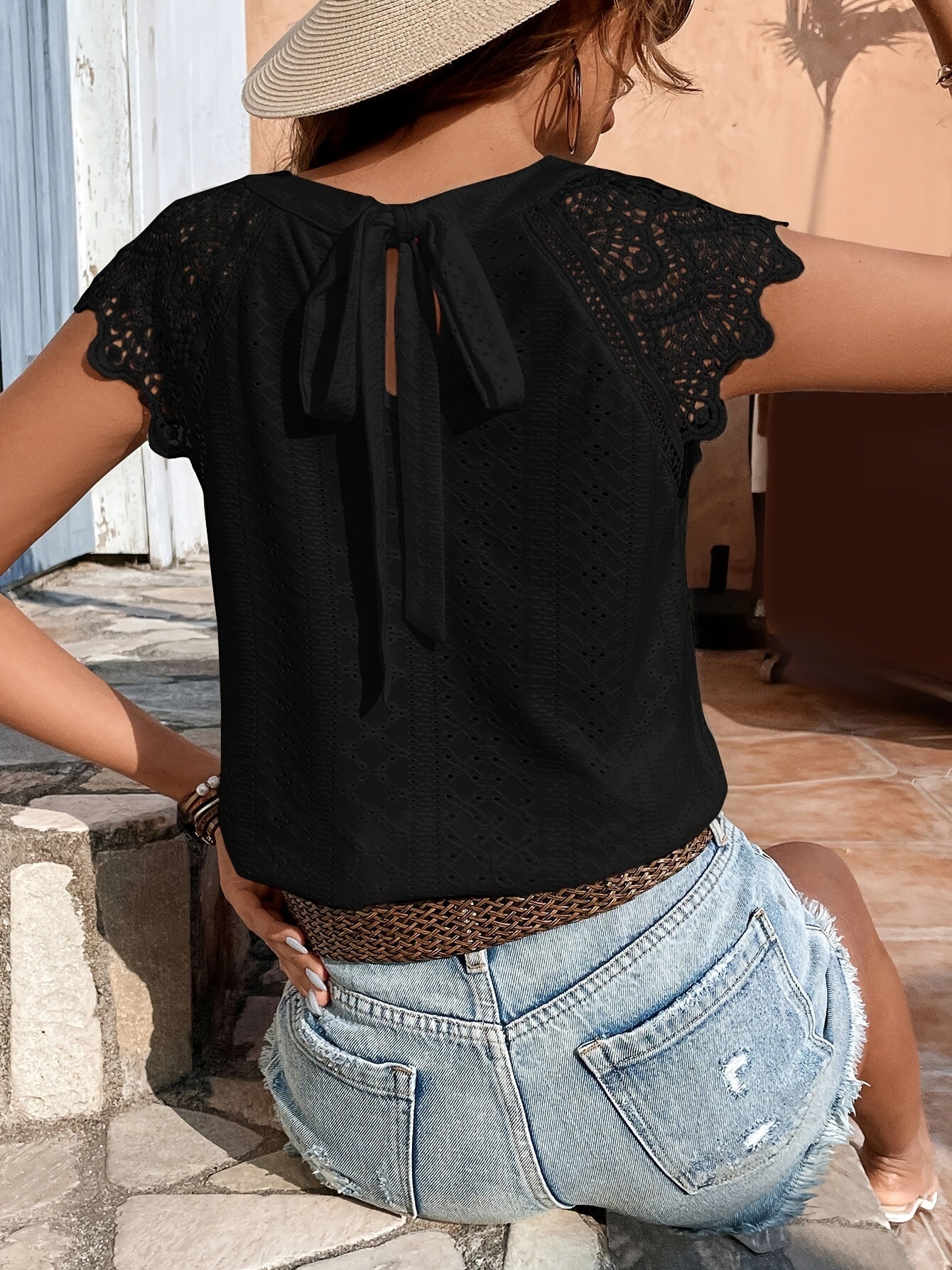 Damen Spitzenbluse mit Rückenschleife und Häkelärmeln – Sommer Casual Oberteil