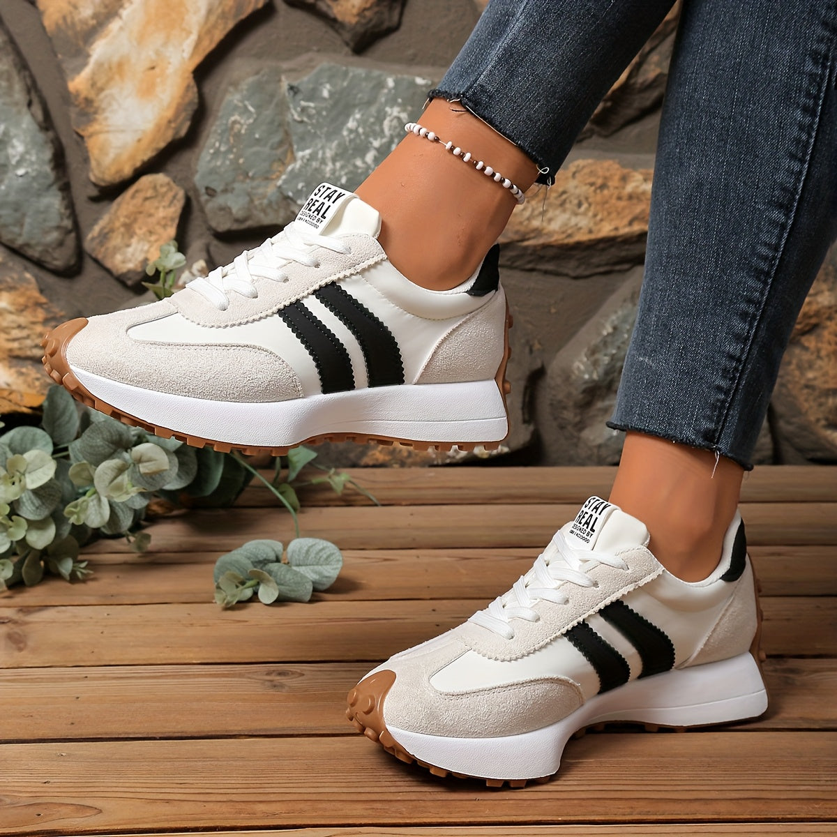 Sneaker donna retrò per tutti i giorni e tempo libero – Stile sportivo con strisce