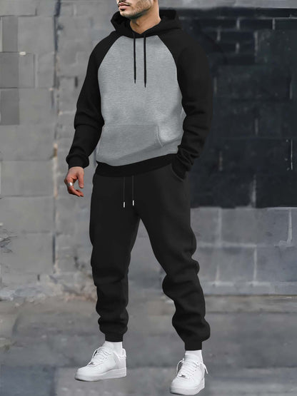 Completo da allenamento da uomo in due pezzi, felpa con cappuccio e pantaloni da jogging, maniche raglan, tasca a marsupio