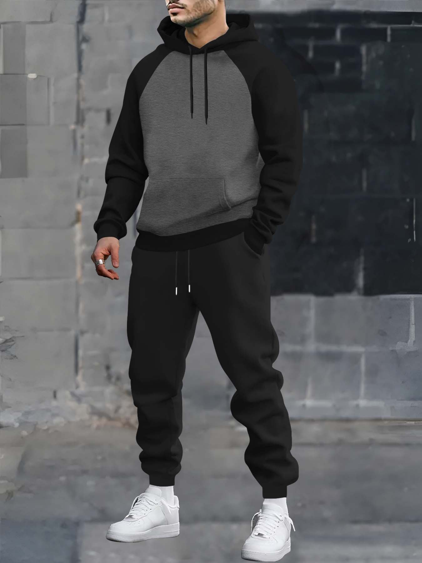 Completo da allenamento da uomo in due pezzi, felpa con cappuccio e pantaloni da jogging, maniche raglan, tasca a marsupio