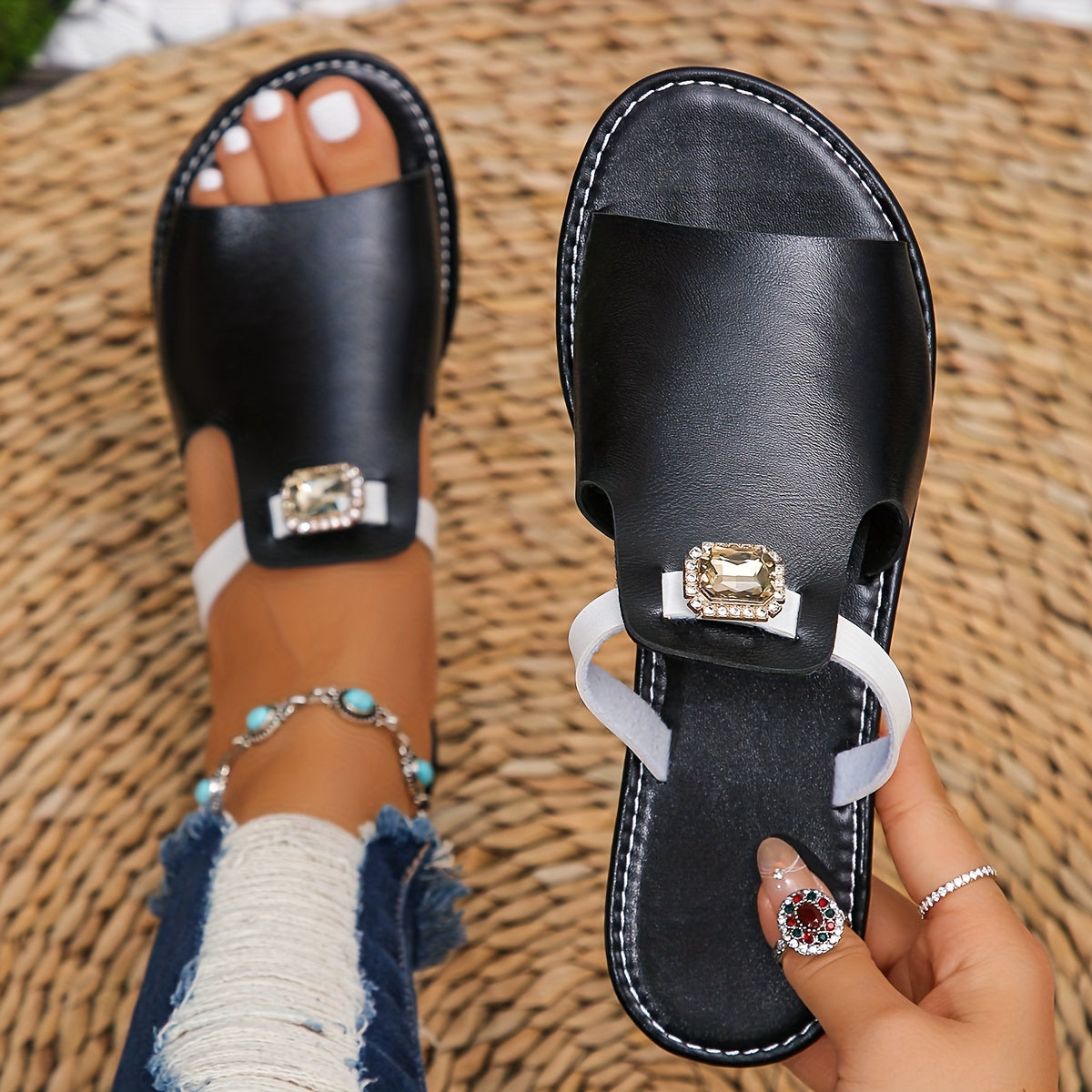 Sandali slip-on da donna con dettaglio di pietre preziose – Slides alla moda per tutti i giorni e il tempo libero