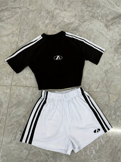 Damen Sport-Set Zweiteiler – Trendiges Crop Top und Shorts für Fitness und Freizeit