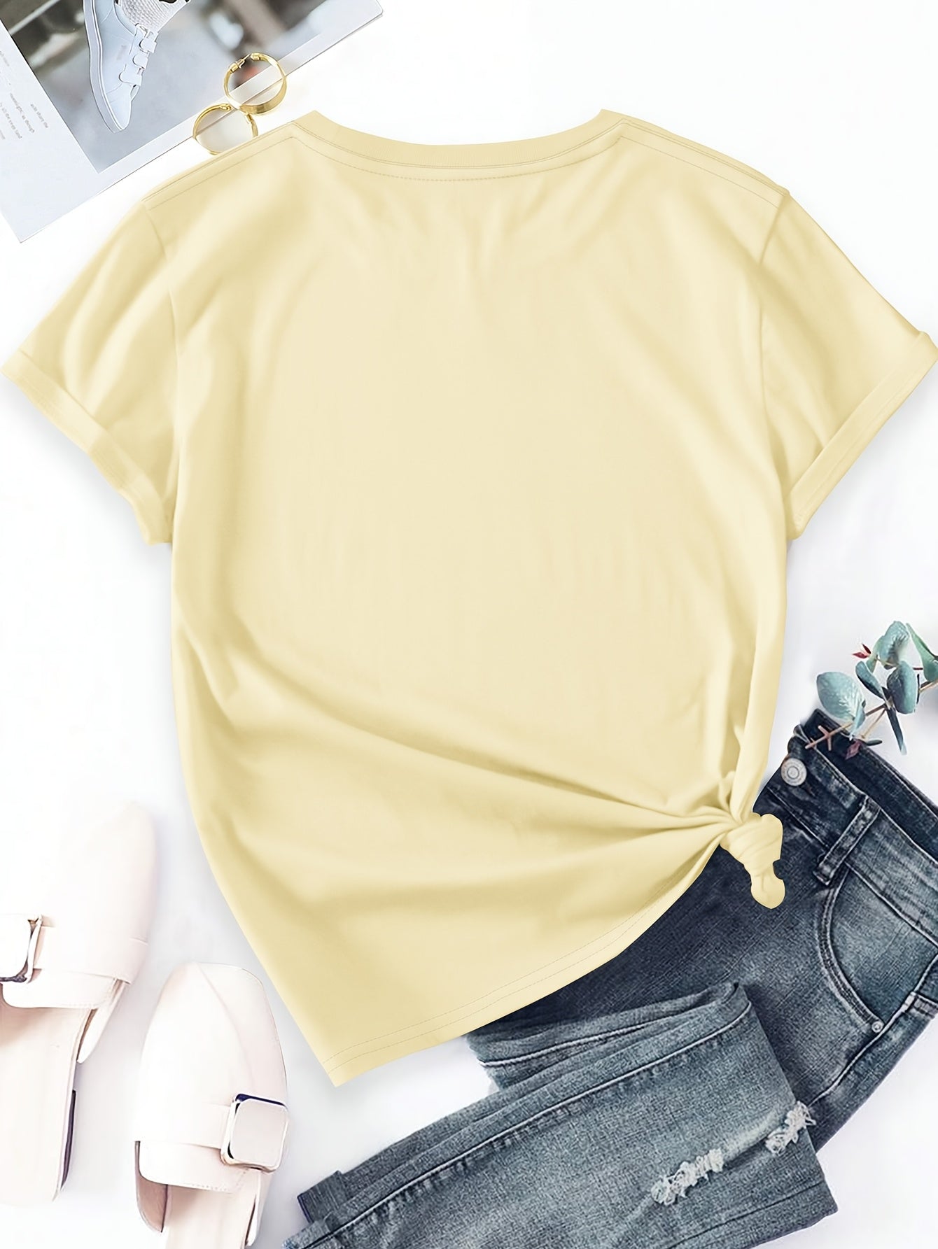 T-shirt donna con stampa di fiori selvatici – Maglietta casual moderna con illustrazione floreale, ideale per tutti i giorni e outfit rilassati