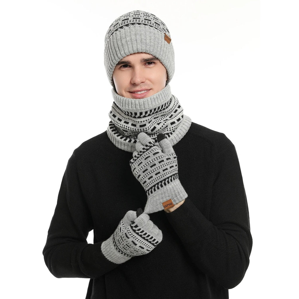 Driedelige winterset met muts, handschoenen en sjaal