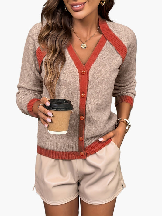 Damstickad cardigan i colorblock-design, avslappnad och elegant för vardag och kontor