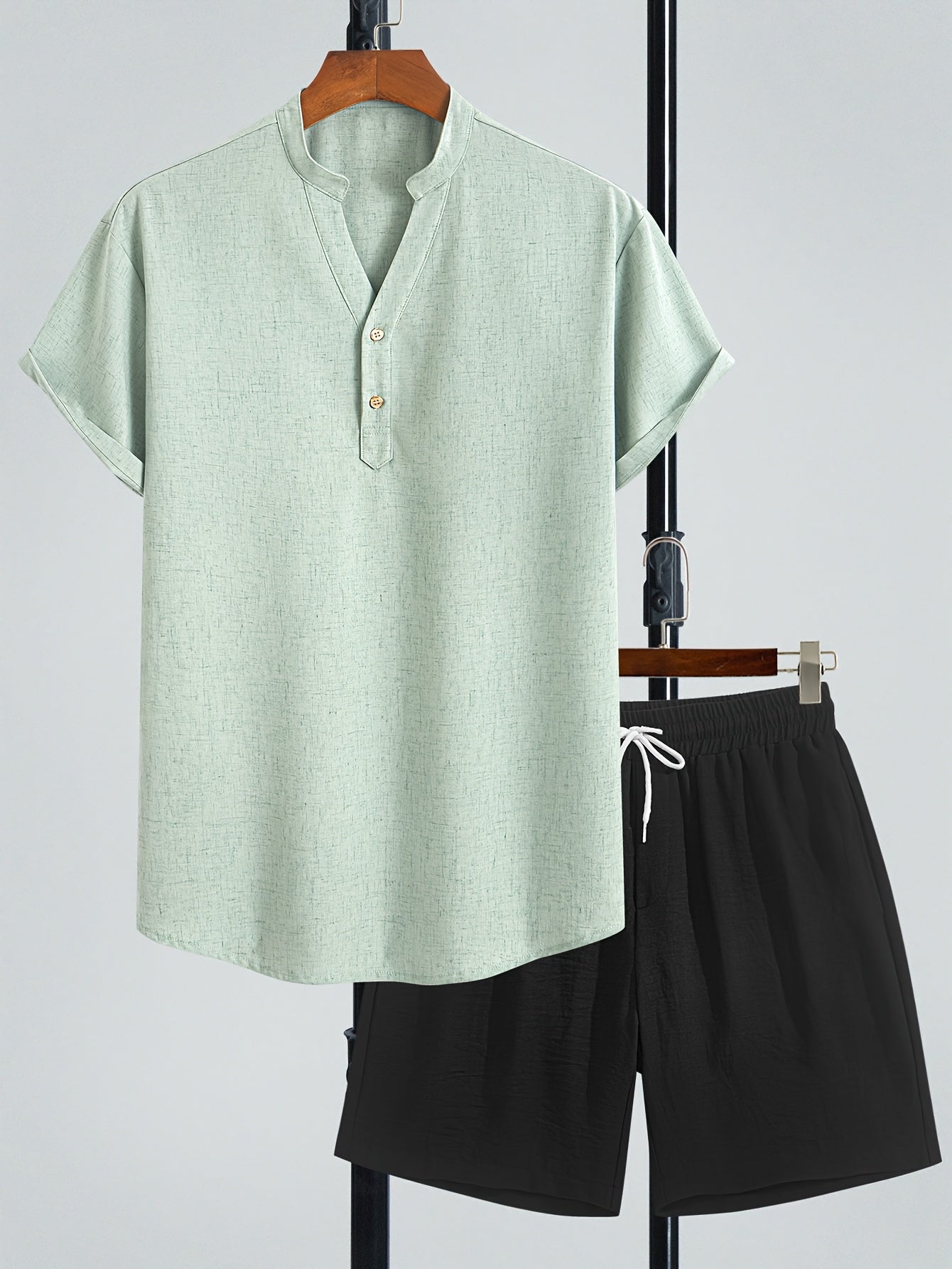 Herren Freizeit Zweiteiler Set Modern – Kurzarm Henley Shirt & Shorts für Sommer und Urlaub