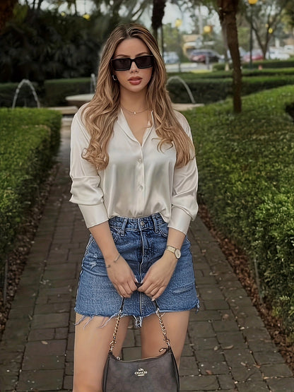 Dames elegante zomer bodycon spijkerrok met knopenrij en stijlvolle satijnen blouse – perfect voor dagelijks gebruik en vrije tijd