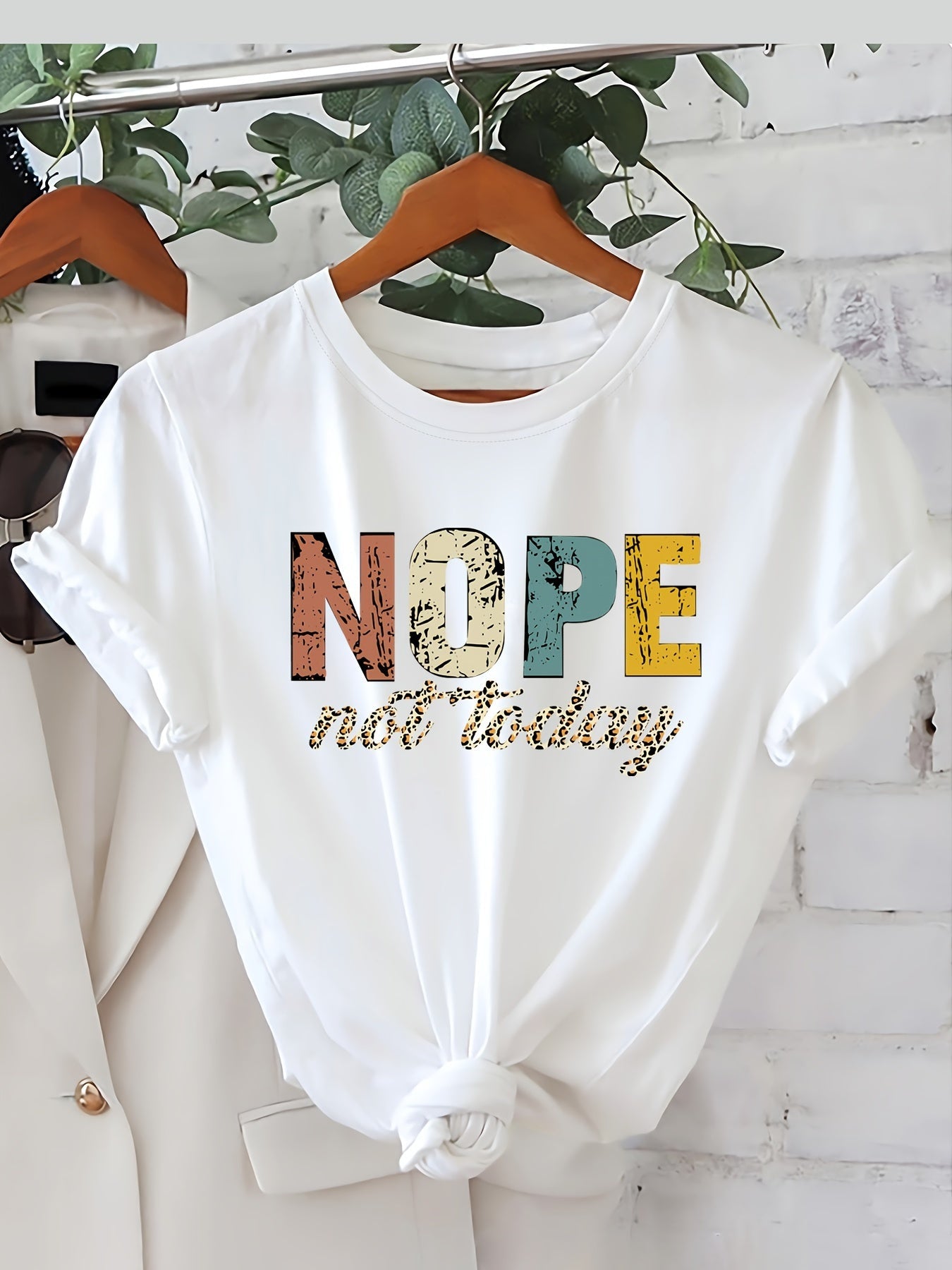 Damen Statement T-Shirt mit Spruch ‚NOPE not today‘ – Lässiges Freizeitshirt, Trendiges Motiv, Humorvoller Stil