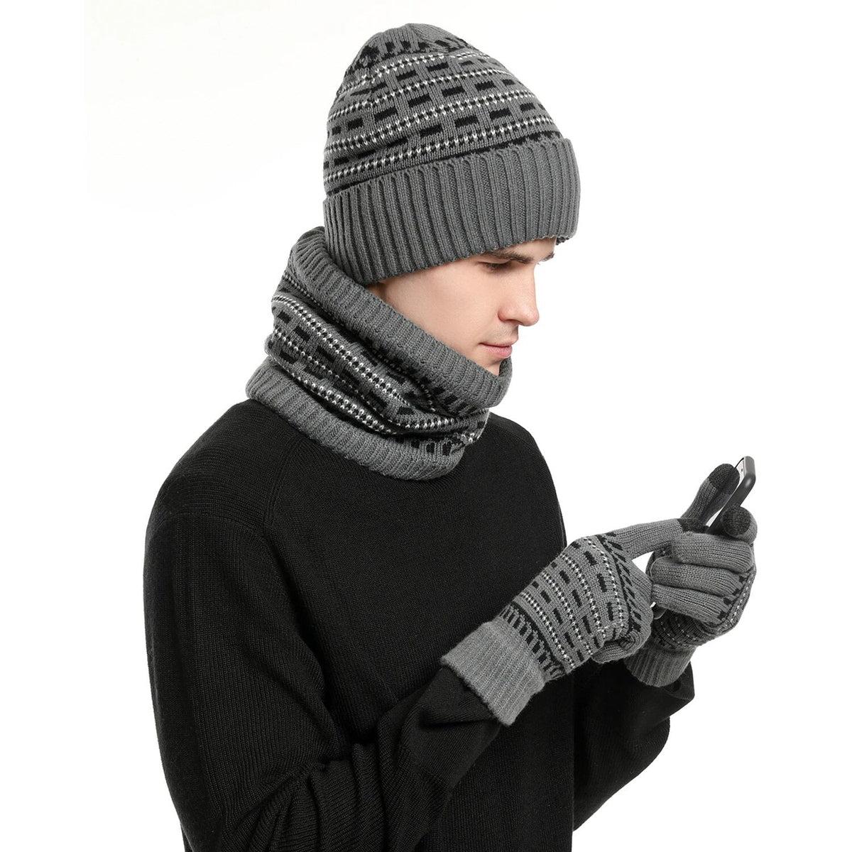 Driedelige winterset met muts, handschoenen en sjaal