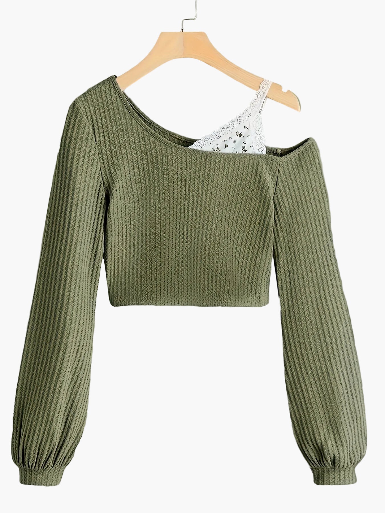 Damski modny sweter na jedno ramię z koronkowym akcentem – modny casualowy look